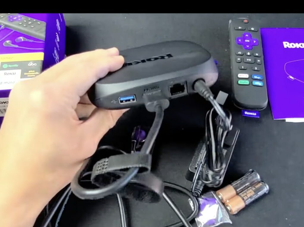 connect hdmi cable to roku ultra